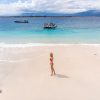 Gili Meno fata pe plaja fotografie drona Bali