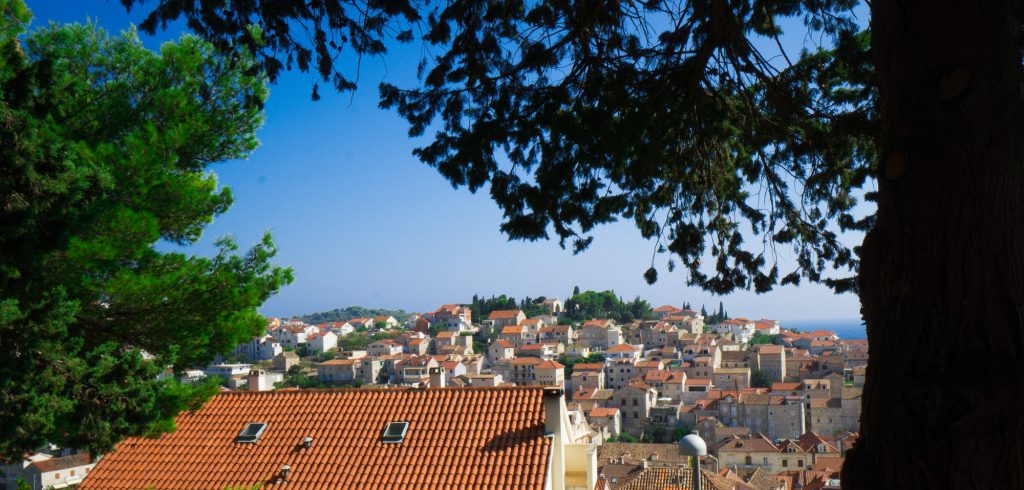 Insula Hvar in drum spre fortareata Spanjola Croatia