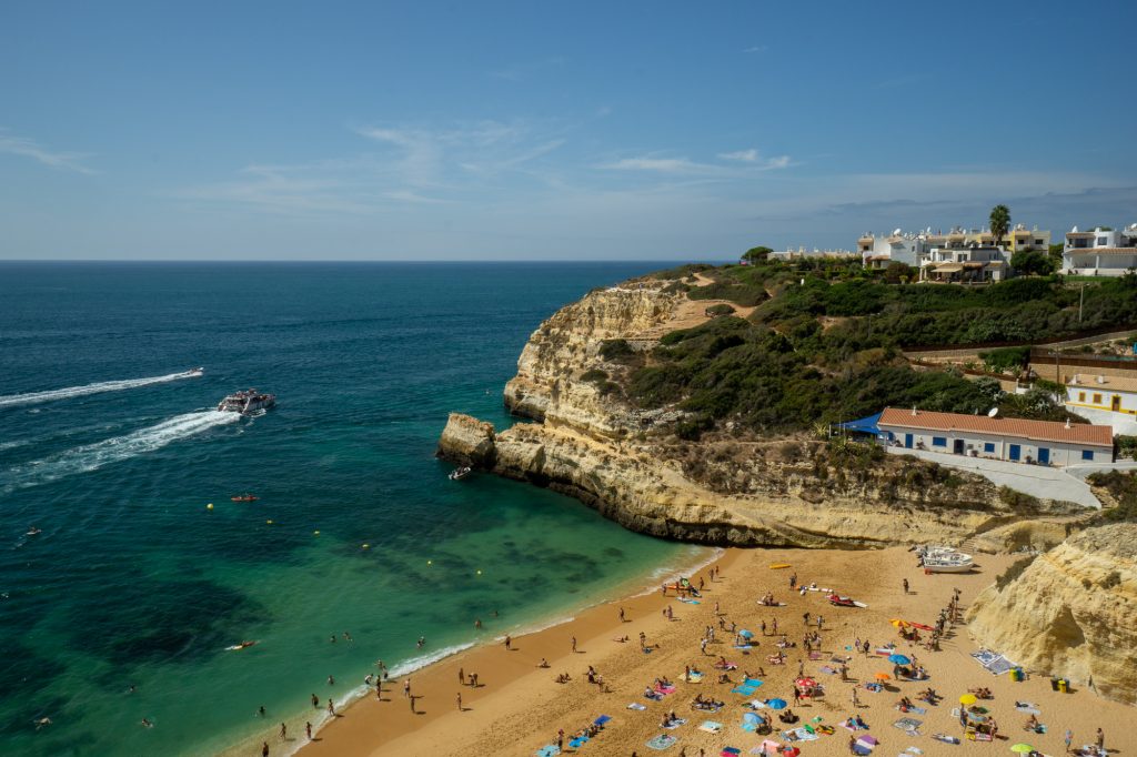 Benagil beach plaja Algarve Portugalia