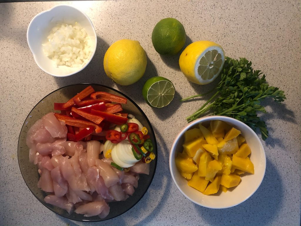 Fajitas mexican de pui cu sos de mango