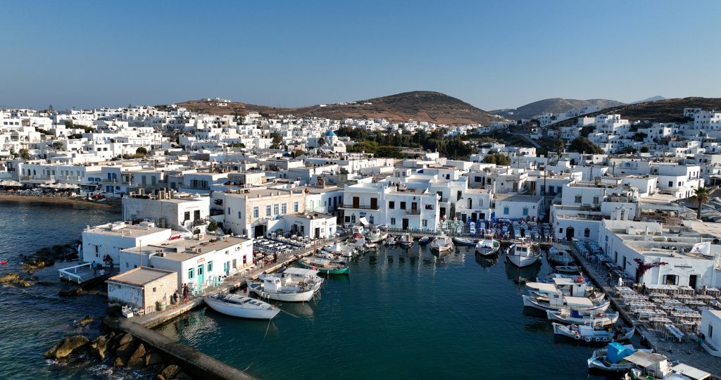 Marina Naousa, Paros