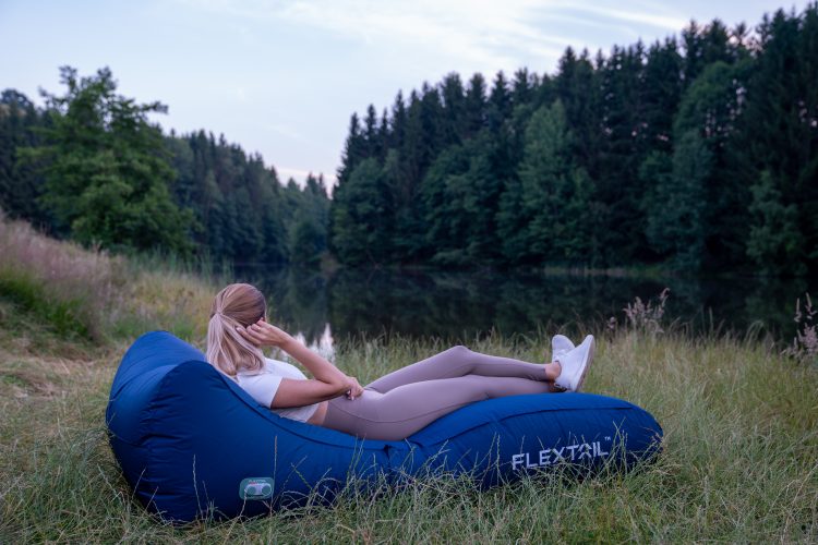 Accesorii outdoor Șezlong autogonflabil pentru călătorii outdoor - Cozy Lounger Flextail